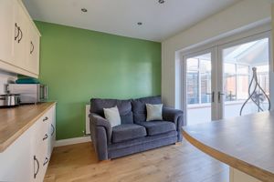 Kitchen/Diner- click for photo gallery